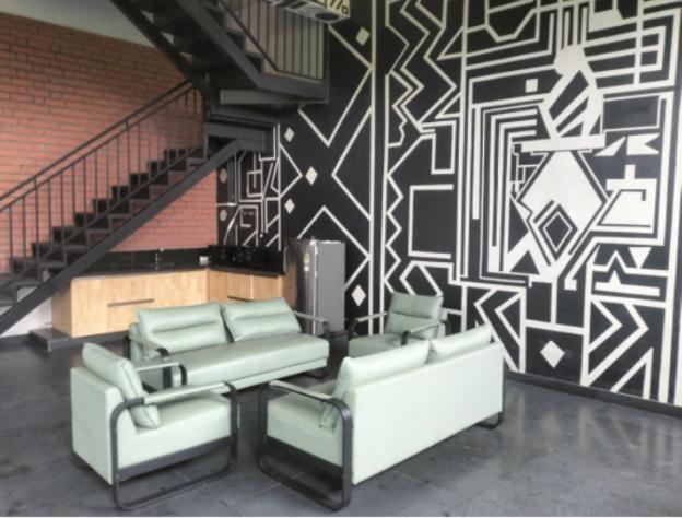 Atmosfera Bengaluru, India Aparthotel Bagian luar foto