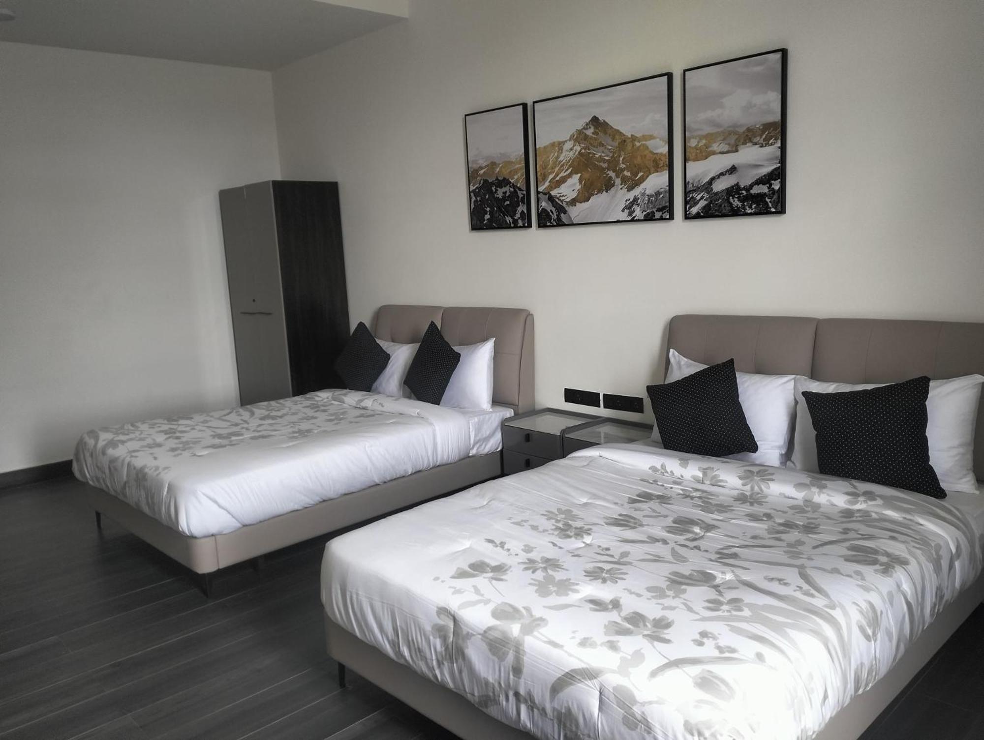 Atmosfera Bengaluru, India Aparthotel Bagian luar foto