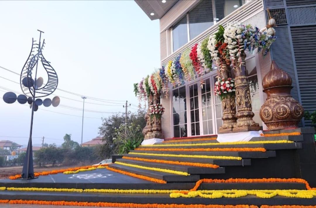 Atmosfera Bengaluru, India Aparthotel Bagian luar foto